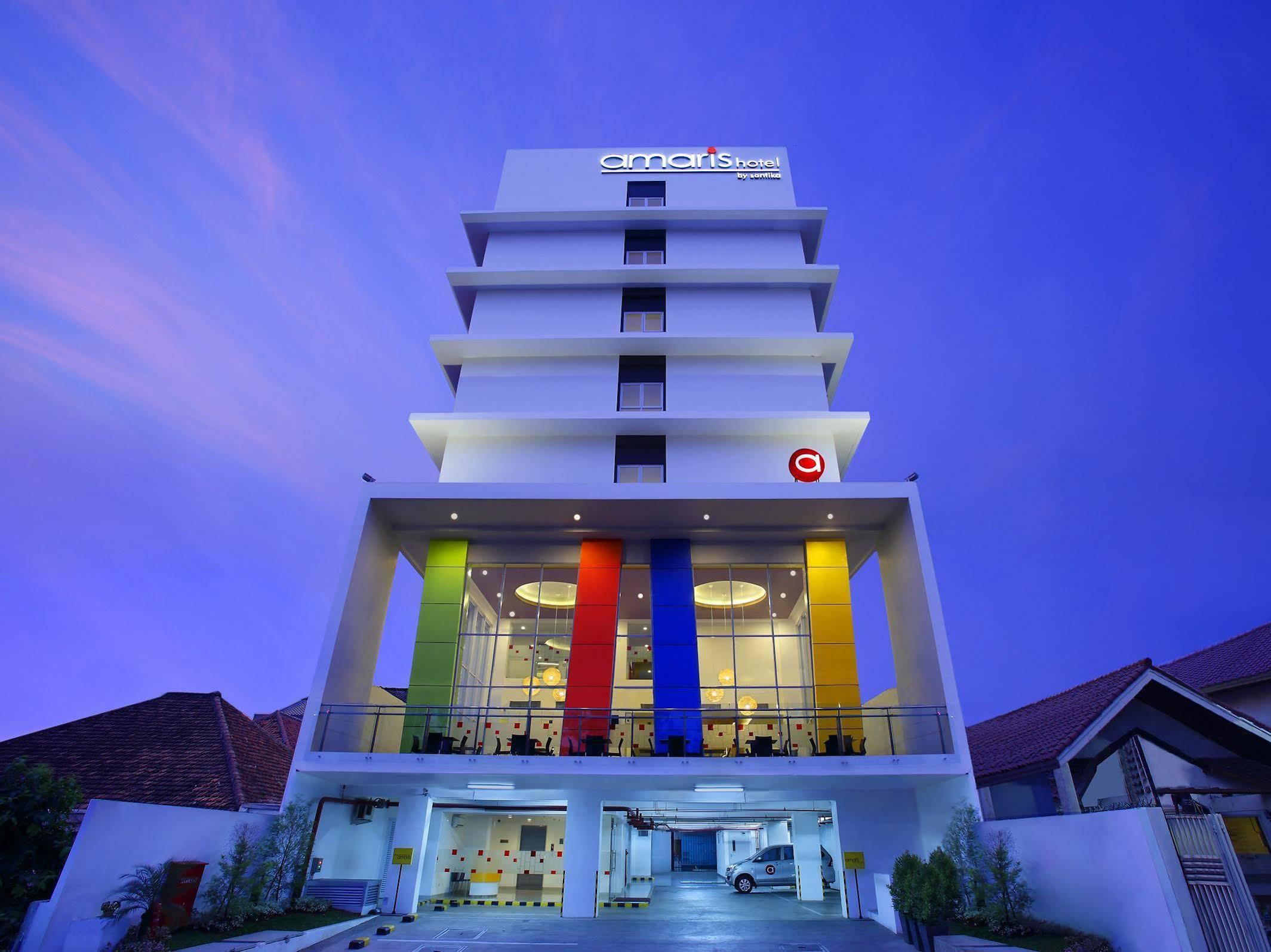 Amaris Hotel Dr. Susilo Grogol Jakarta Buitenkant foto