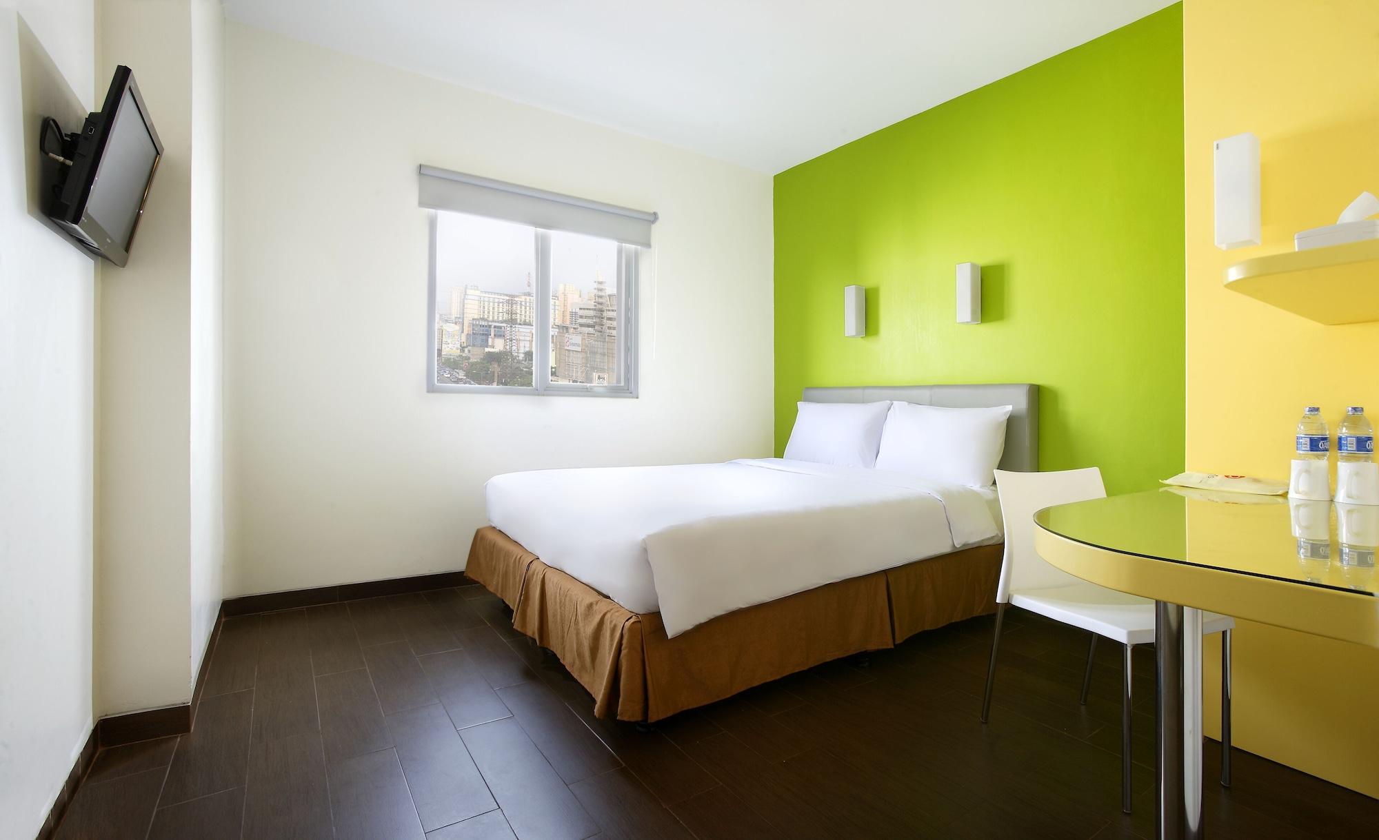 Amaris Hotel Dr. Susilo Grogol Jakarta Buitenkant foto