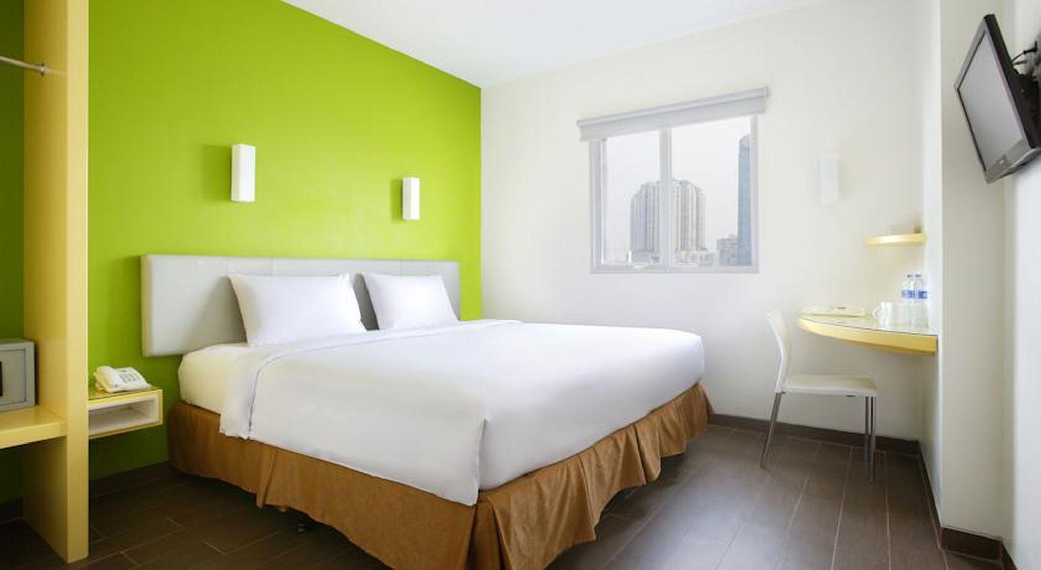 Amaris Hotel Dr. Susilo Grogol Jakarta Buitenkant foto
